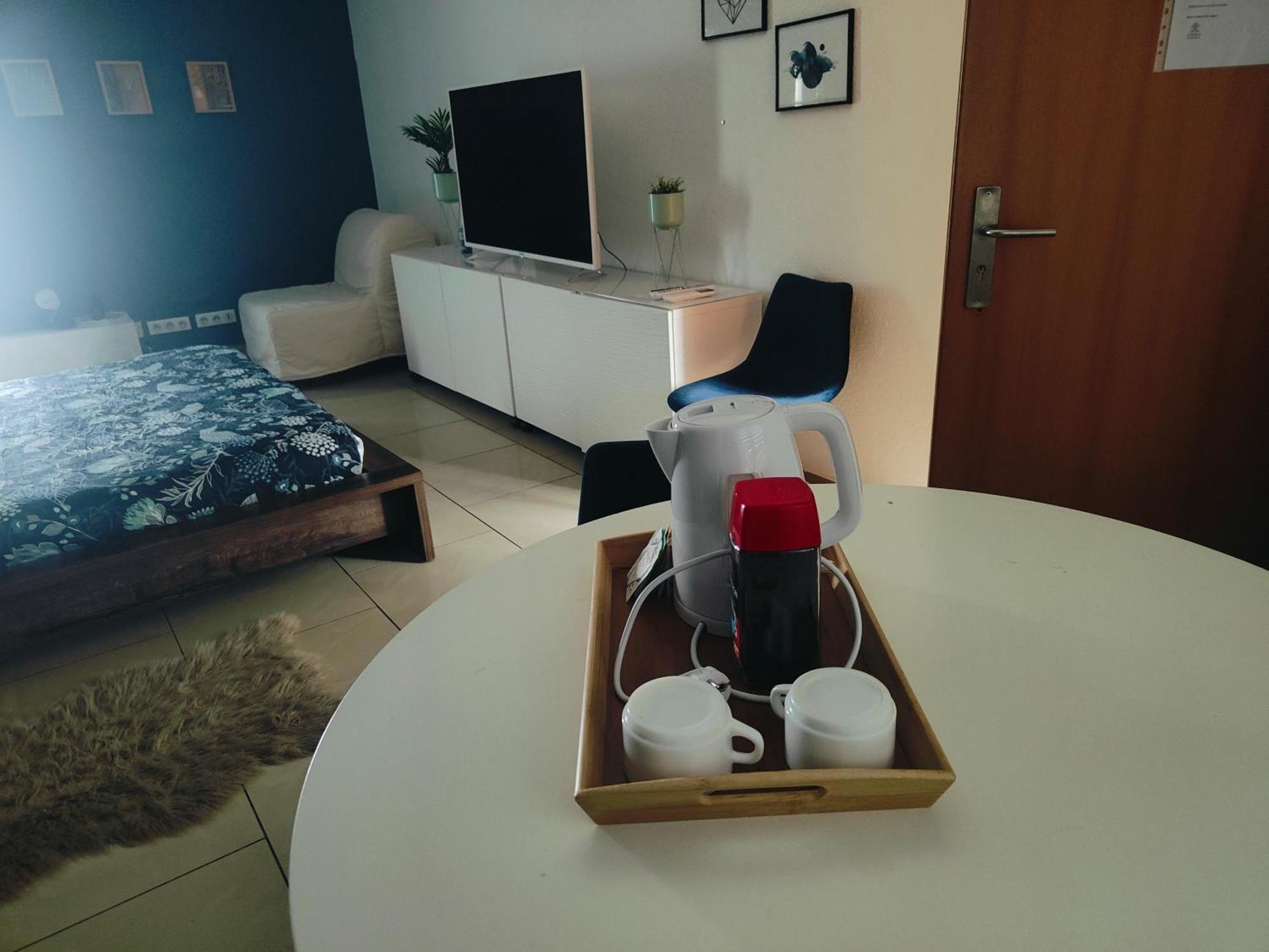 Suite 2 Lits Auberge Du Manala Hotel 24 24 Proche Basel Saint-Louis  Eksteriør billede